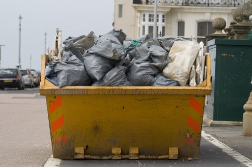 Screen-reader friendly rubbish removal content for Richmond Upon Thames